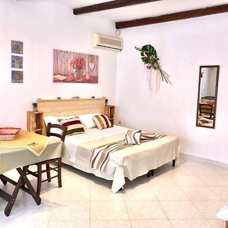 Due Passi Dal Tramonto Affittacamere Marsala Ngoại thất bức ảnh